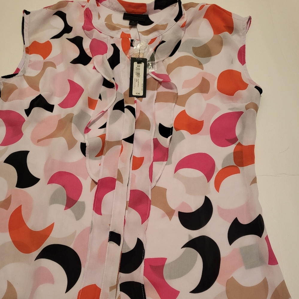 Cute Ruffle, collar neck blouse - Picture 2 of 5